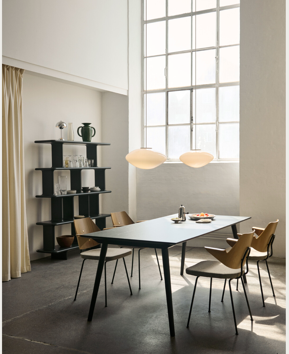RFH Armchair RD7. Walnut and beech veneer & Hallingdal 227