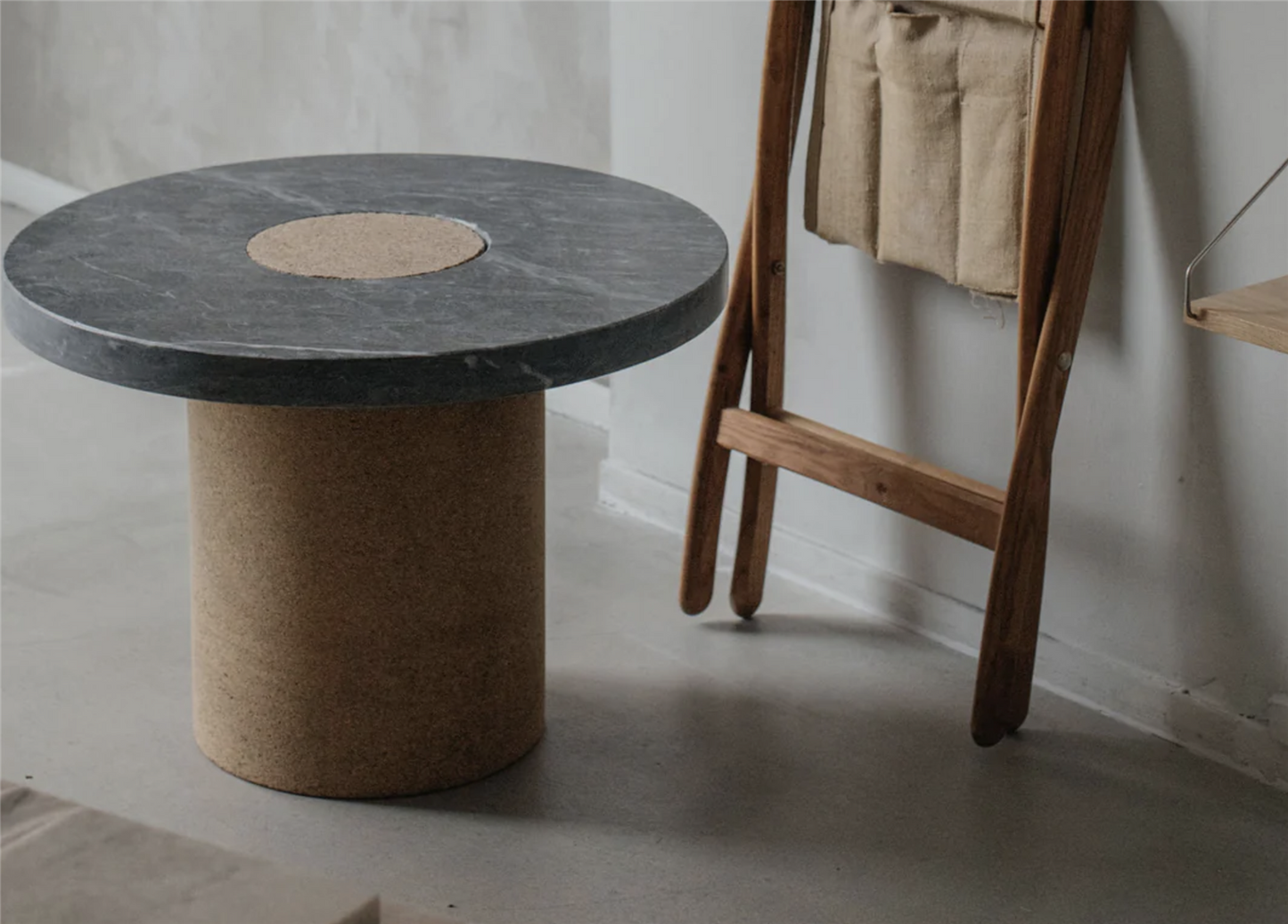 Sintra Table Black Marble/Cork Large Ø 60 H 42