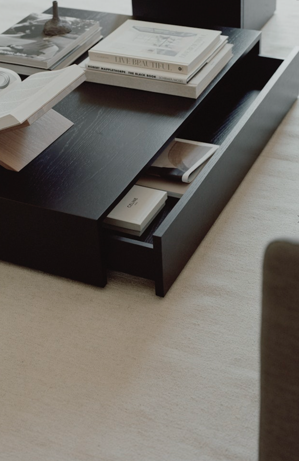 Mass Wide Coffee Table w. Drawer Black H210 x W 1030 x D720