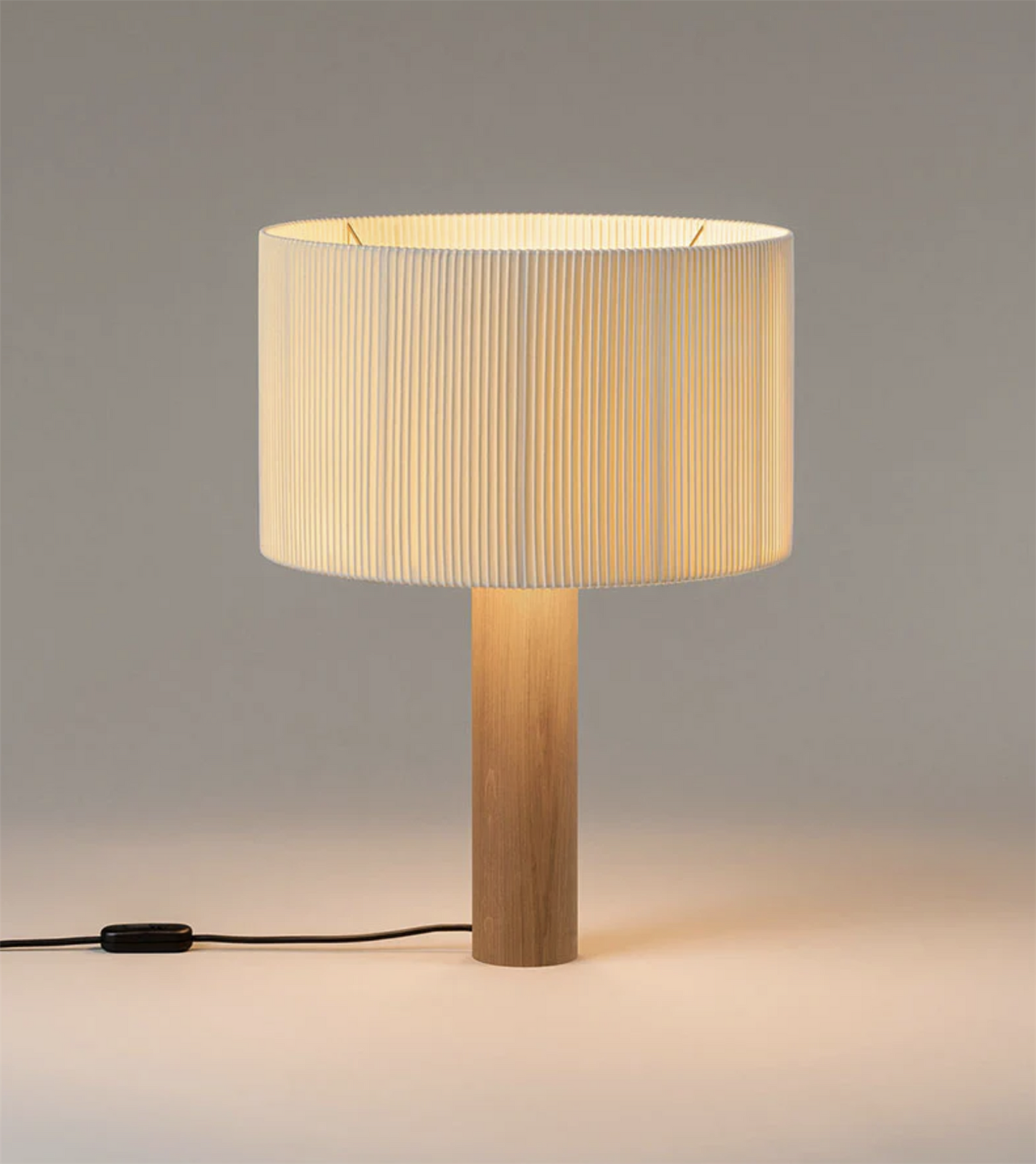 Moragas table lamp