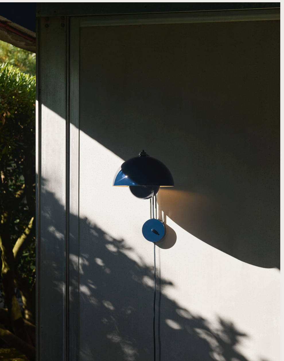 Flowerpot VP8 Verner Panton 1968 Steel Blue