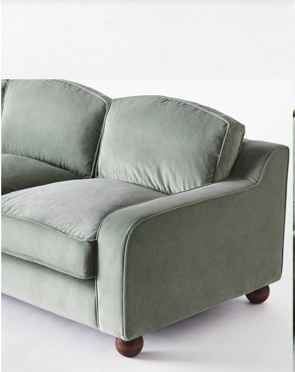 LOLA SOFA VELVET GREEN