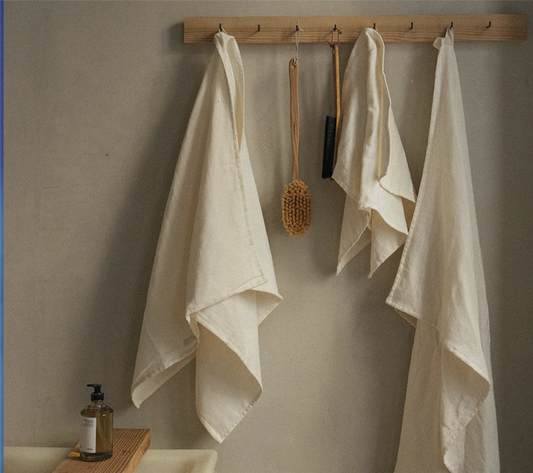 LIGHT TOWEL | BONE WHITE HAND TOWEL