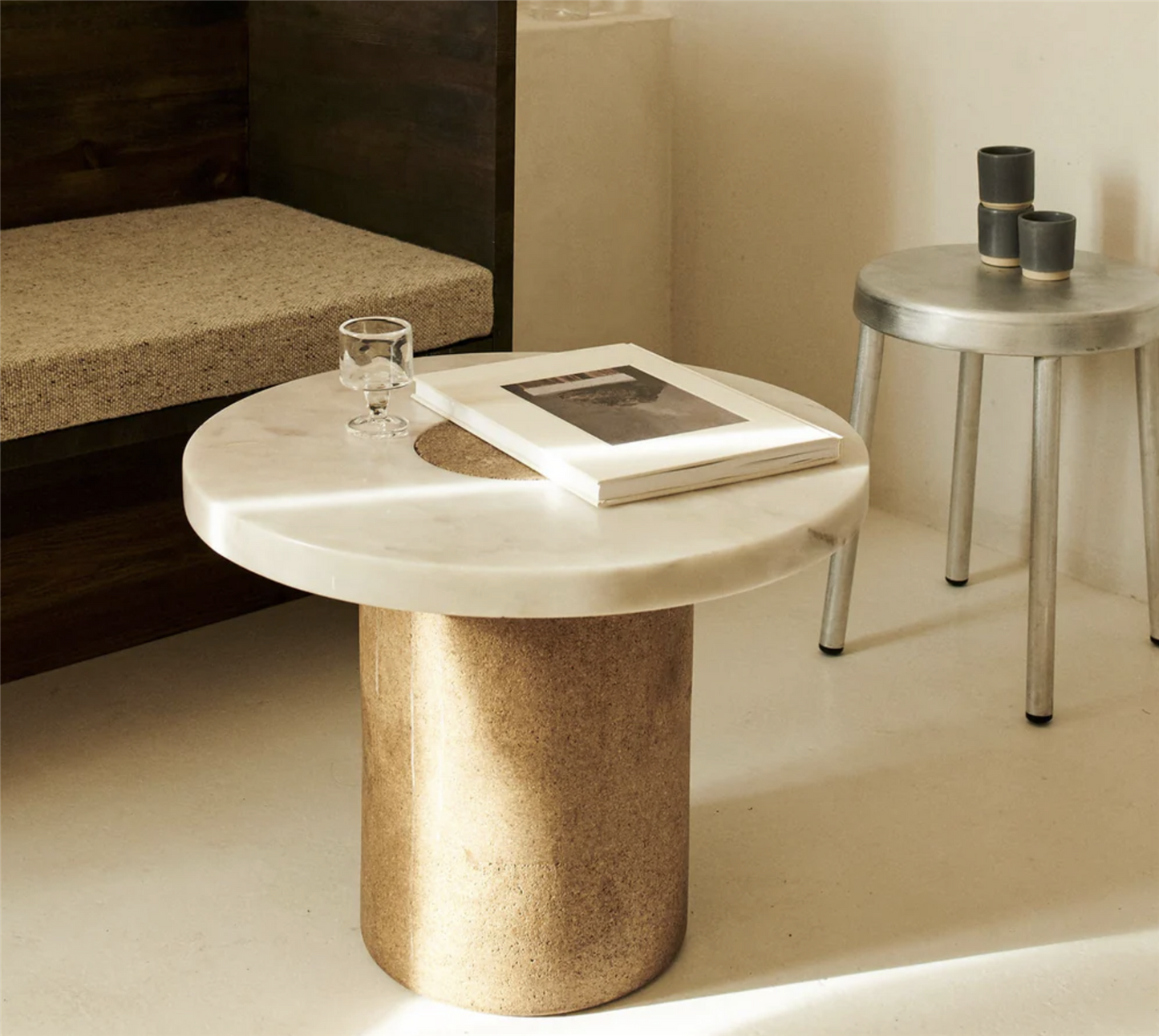 Sintra Table/White Marble/Cork Large Ø 60 H 42