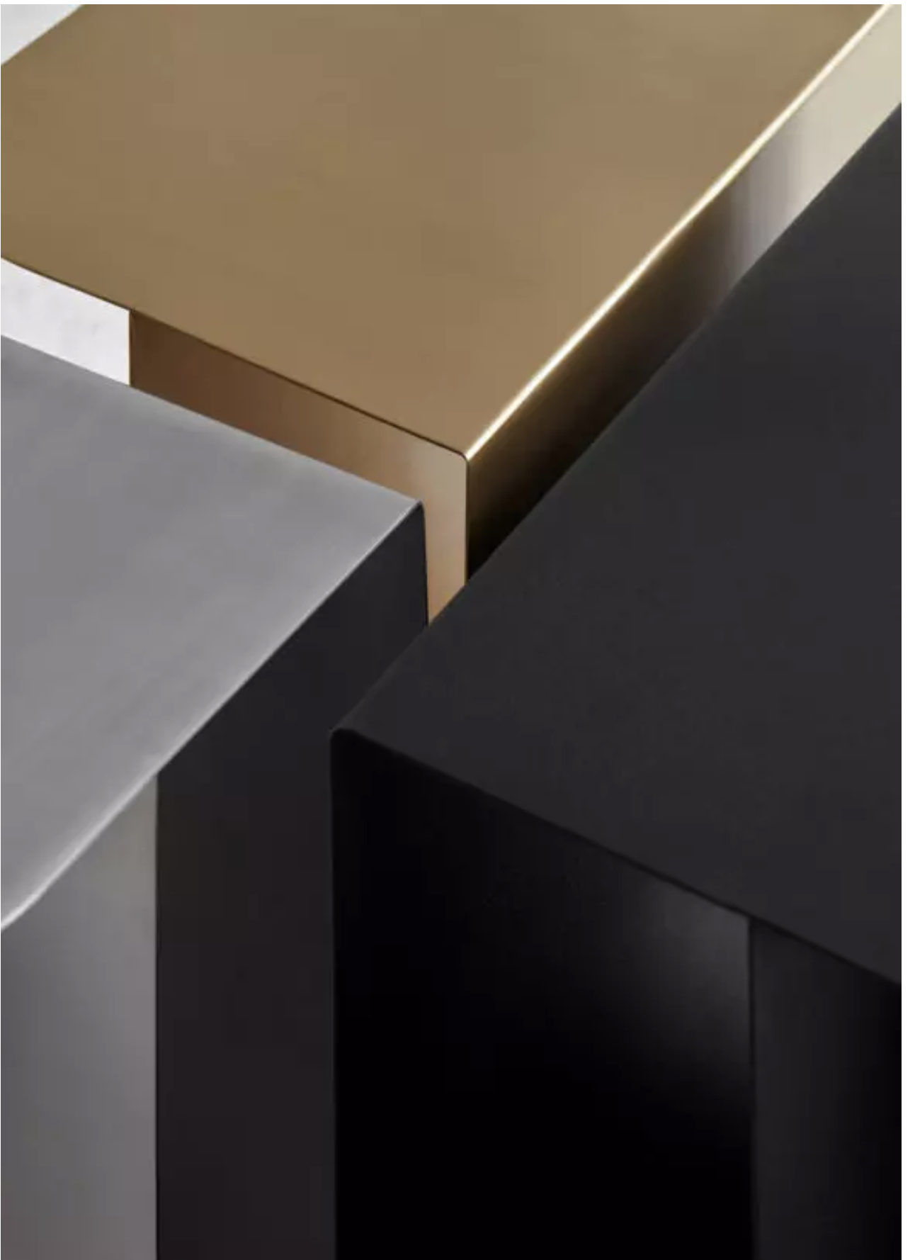 Mass side table Brushed brass