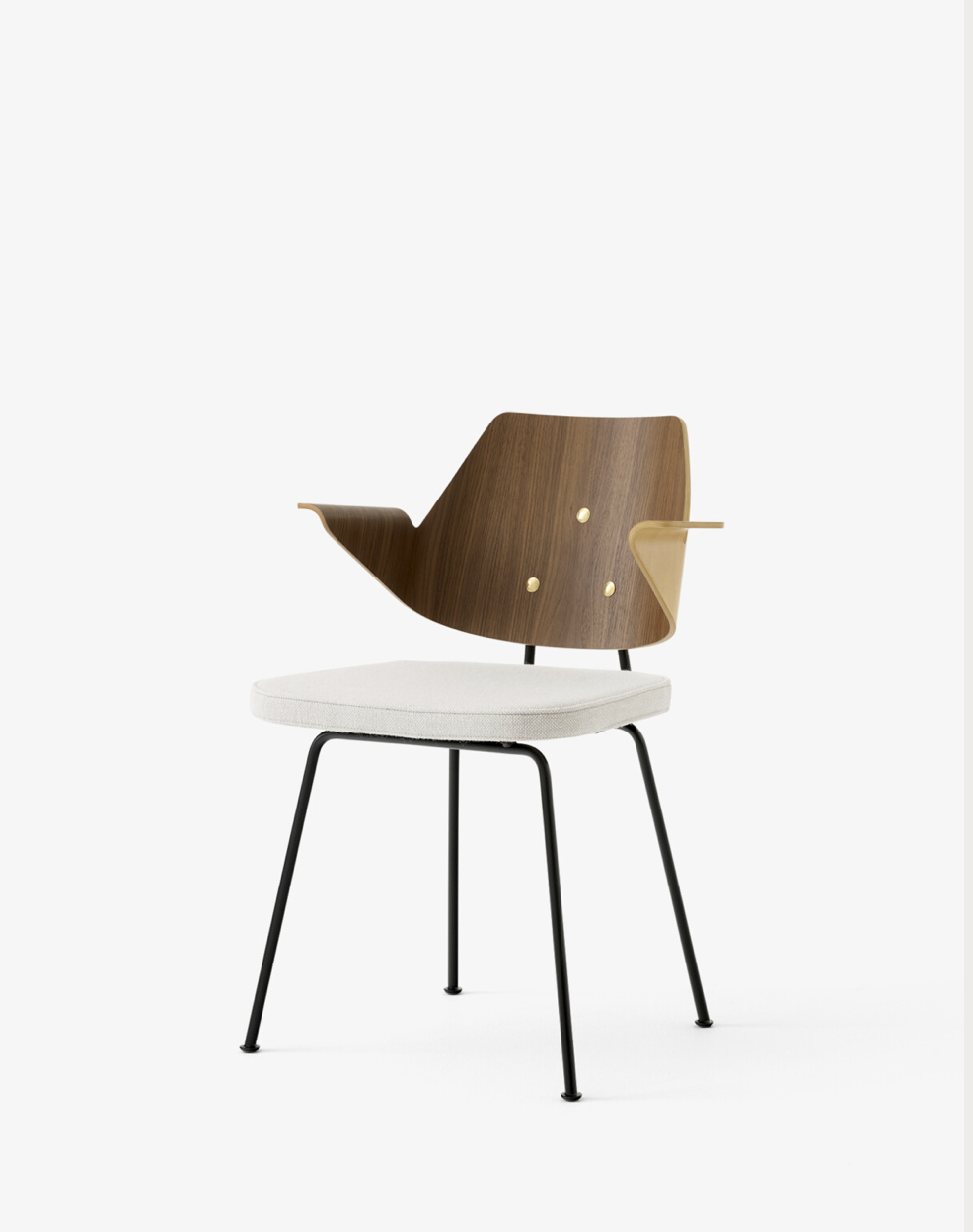 RFH Armchair RD7. Walnut and beech veneer & Hallingdal 103