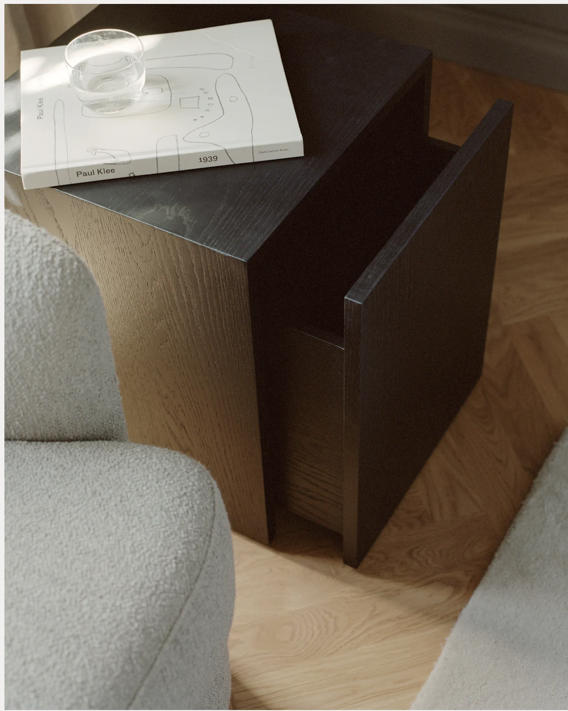 Mass Side Table w. Drawer Black H 470 x W: 400 x D: 400 mm