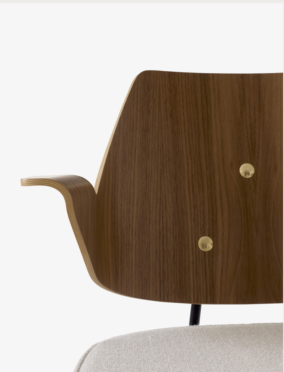 RFH Armchair RD7. Walnut and beech veneer & Hallingdal 103