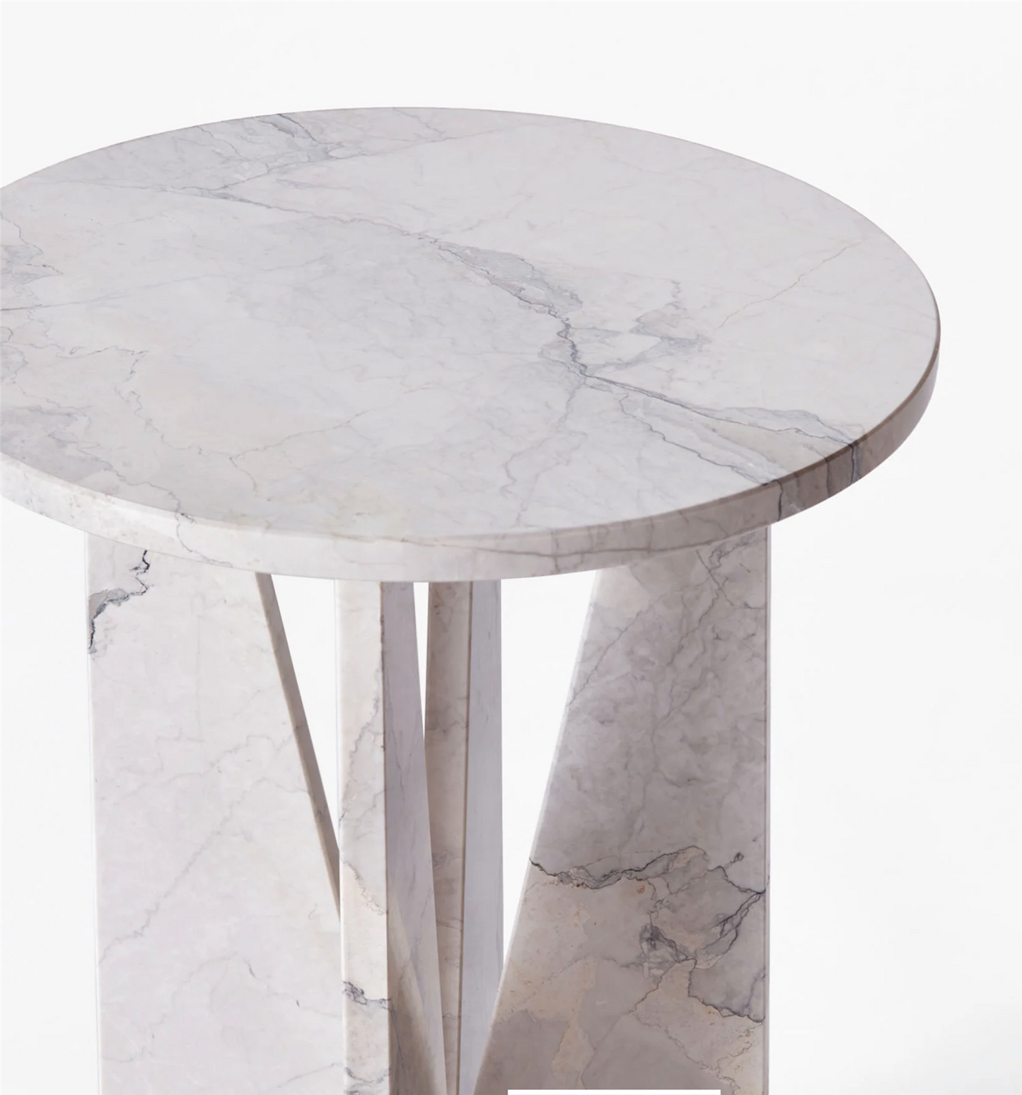 V SIDE TABLE ALBANIAN GREY