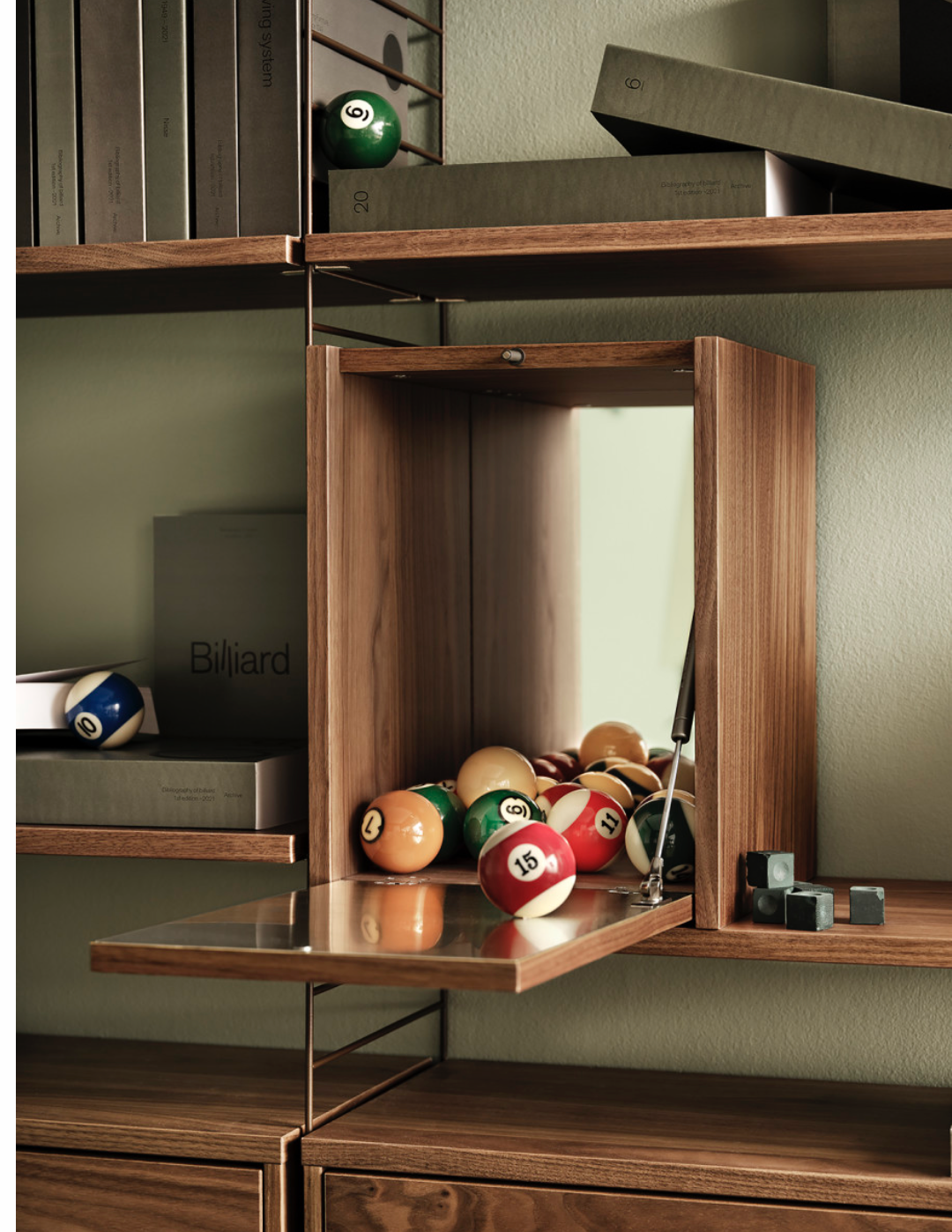 Tiny Cabinet w 28/d30/h38 cm walnut