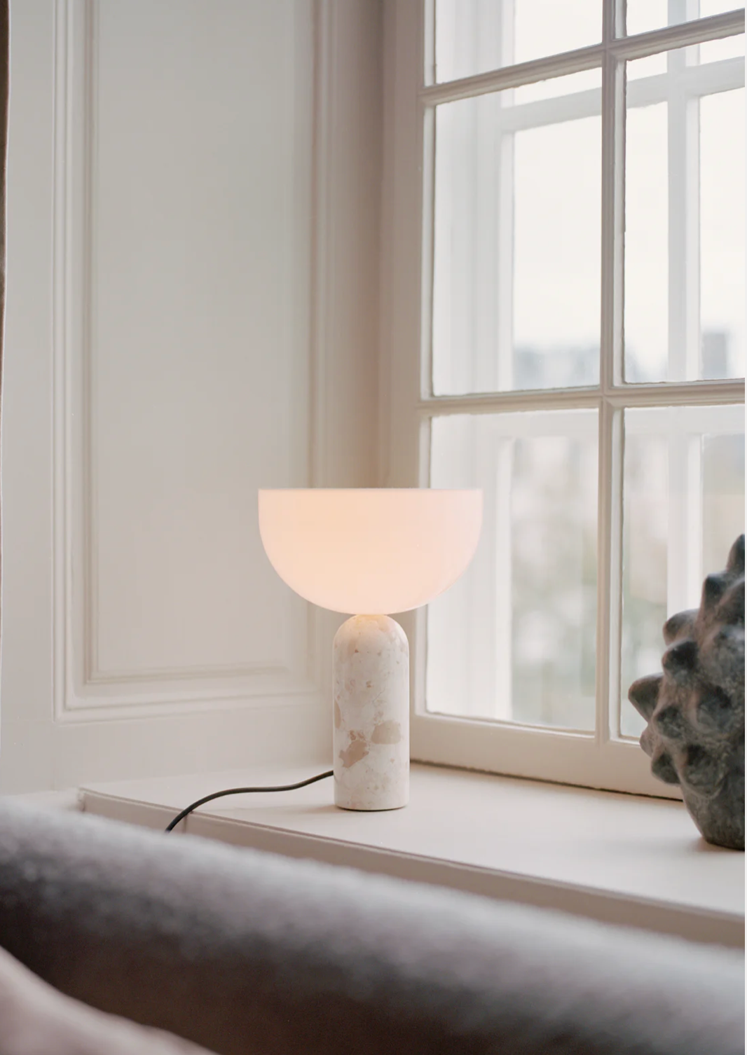 Kizu Table Lamp Small Kunis Breccia Marble