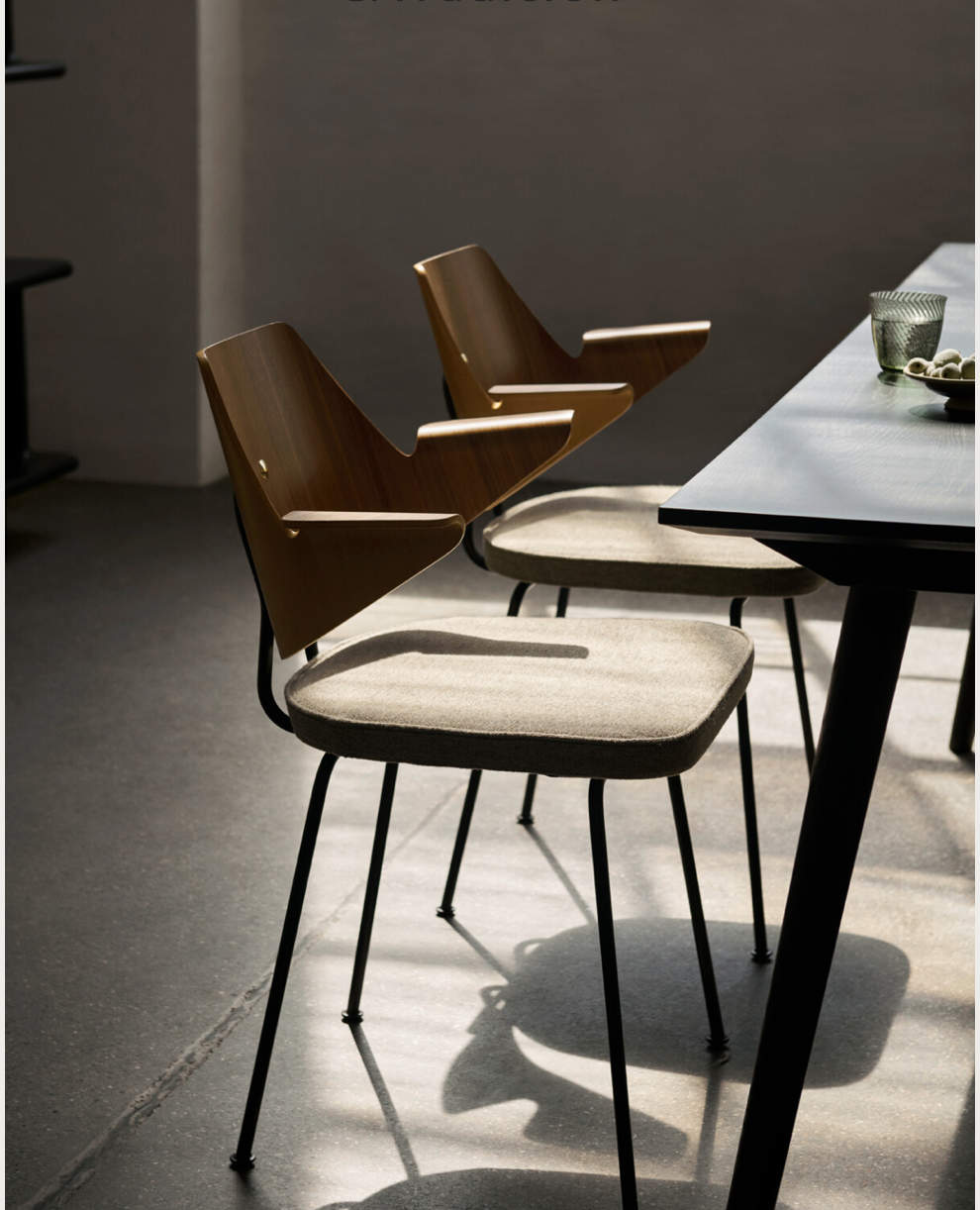 RFH Armchair RD7. Walnut and beech veneer & Hallingdal 227