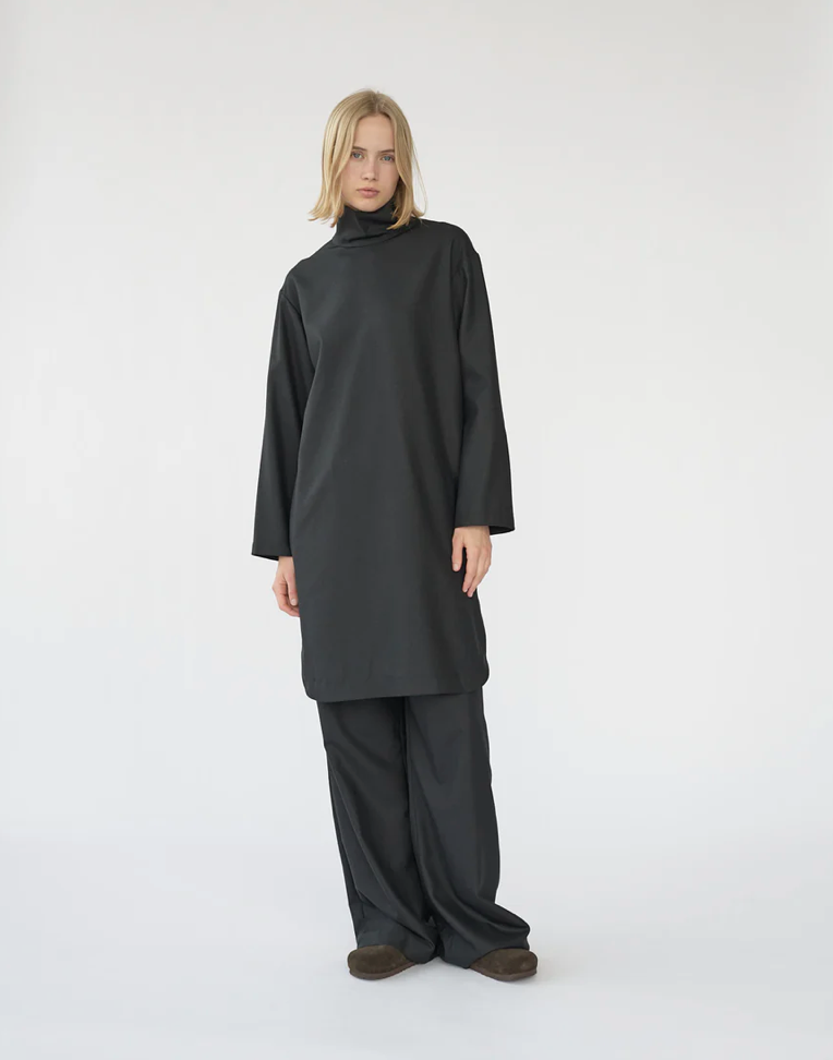 Fine wool long shirt dress size 1