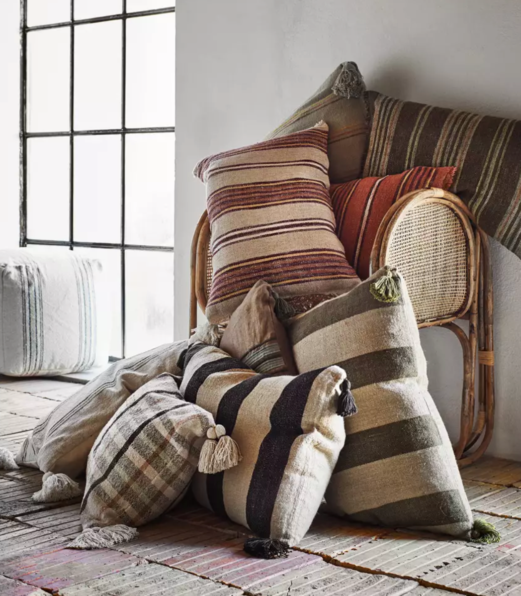 Striped cushion w/friges, natur