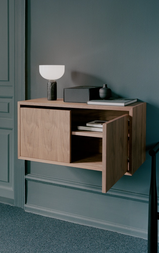 Cabinet Low w. Doors white