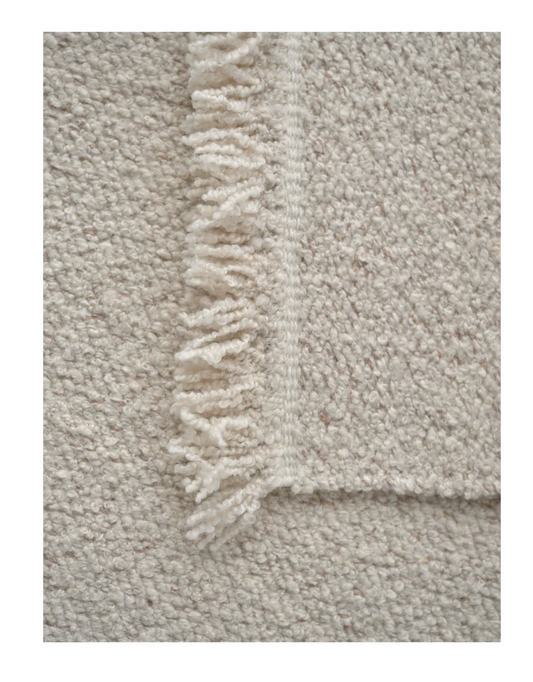 HANDMADE RUGS PEACEFUL PARITY WHITE 250-350
