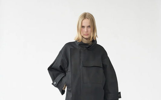 Water resistant jacket black size 2