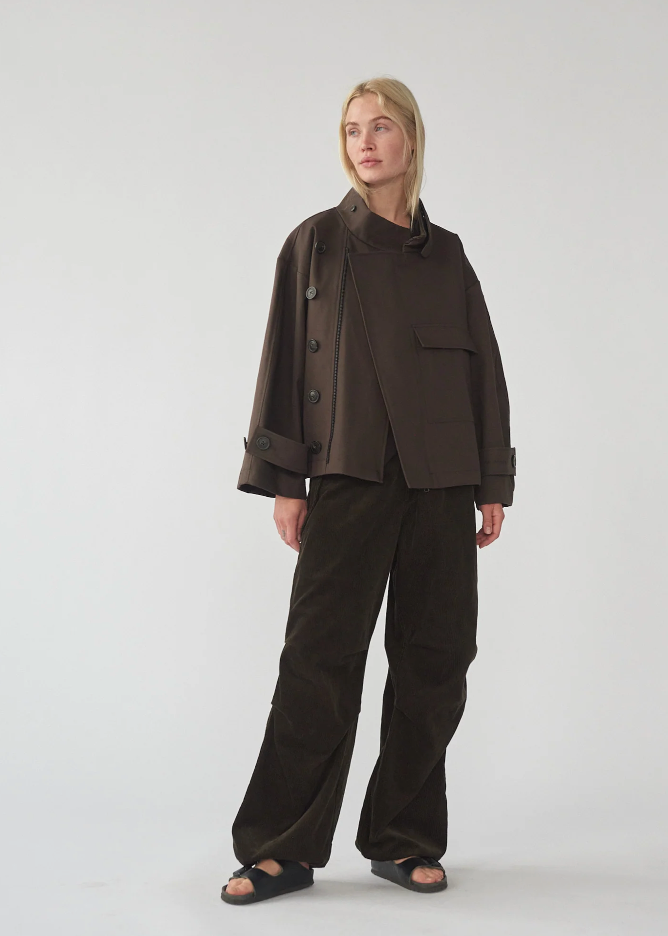 Water resistant jacket dark brown size 1