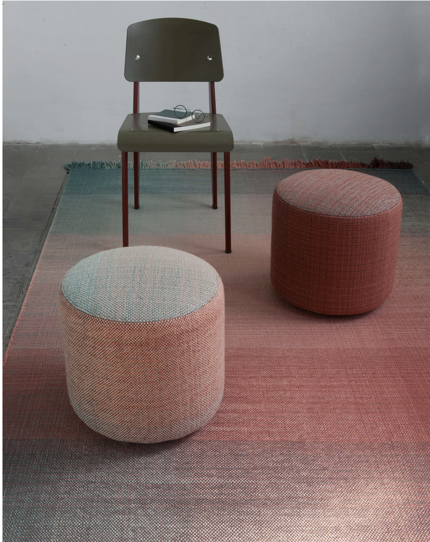 Shade Pouf 1B
