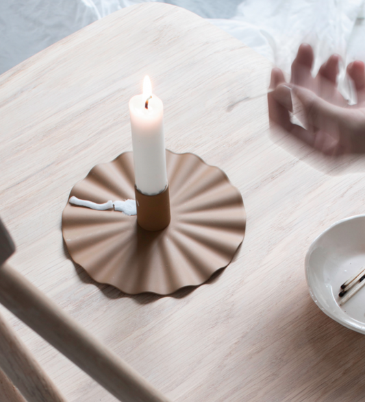 Krum lysestake cardboard brown