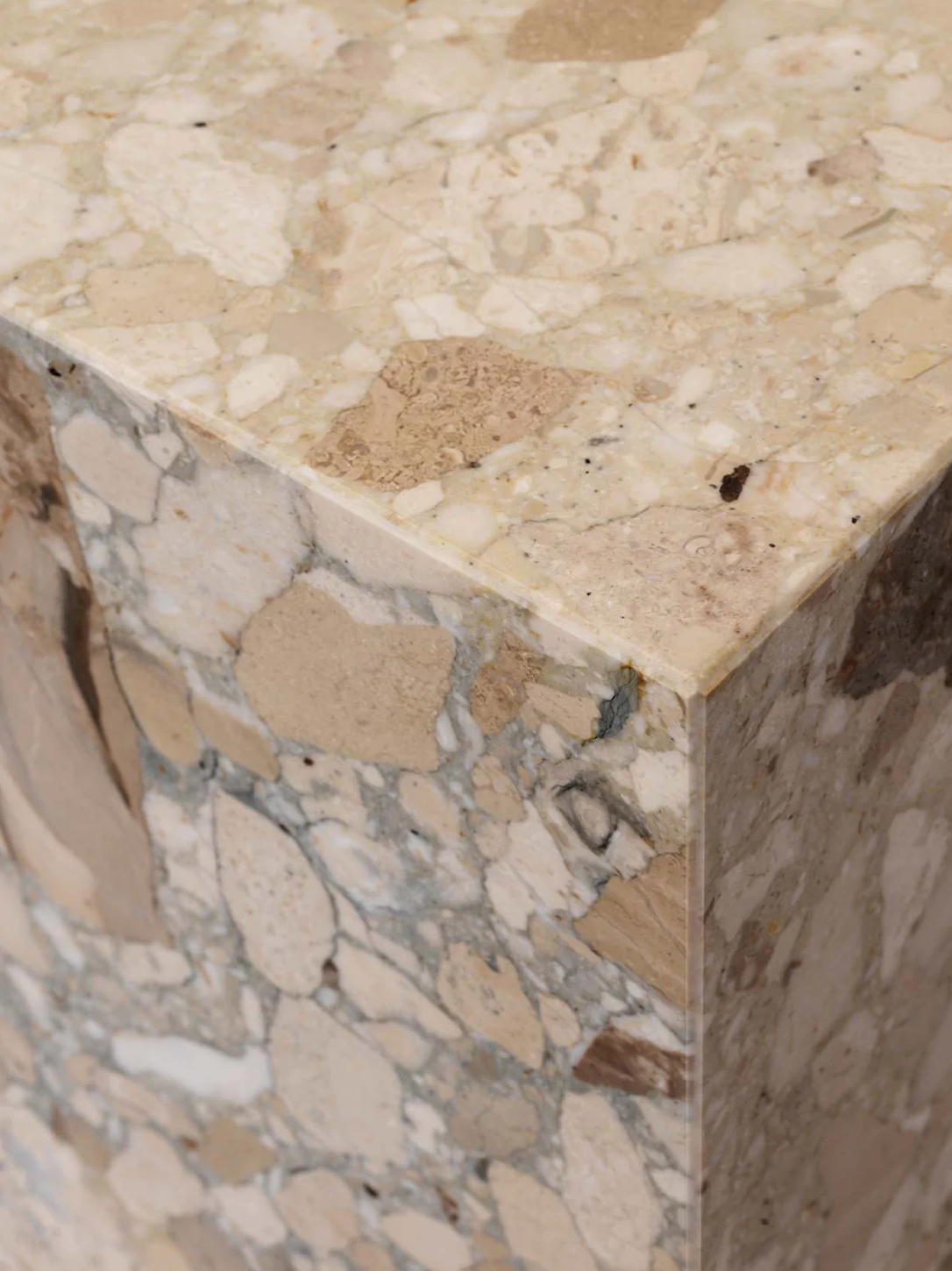 Plinth Cubic table - Kunis Breccia