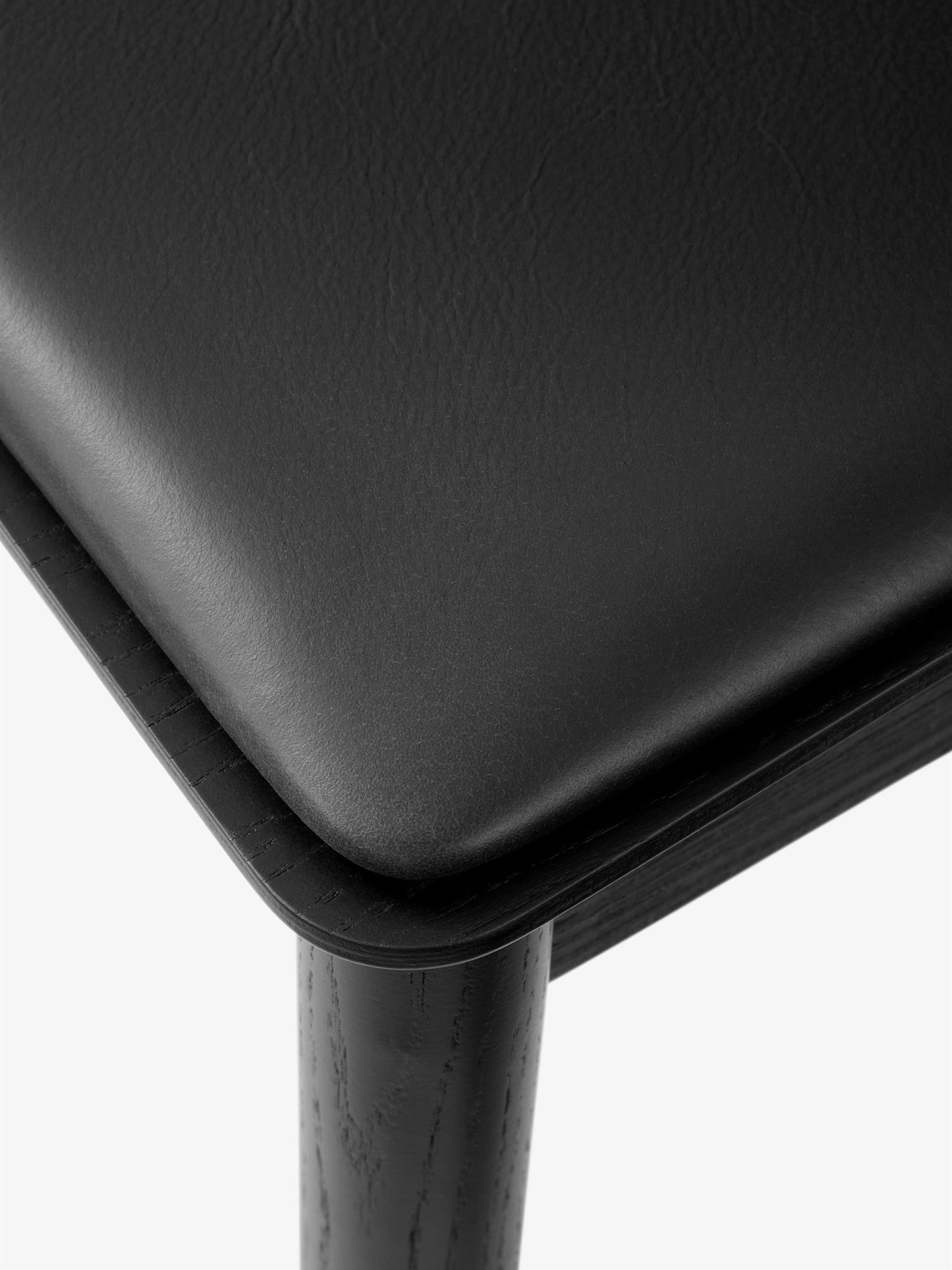 Betty TK3 by Thau & Kallio black leather black