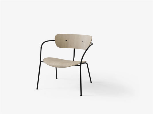 Pavilion AV5 lounge chair lacquered oak