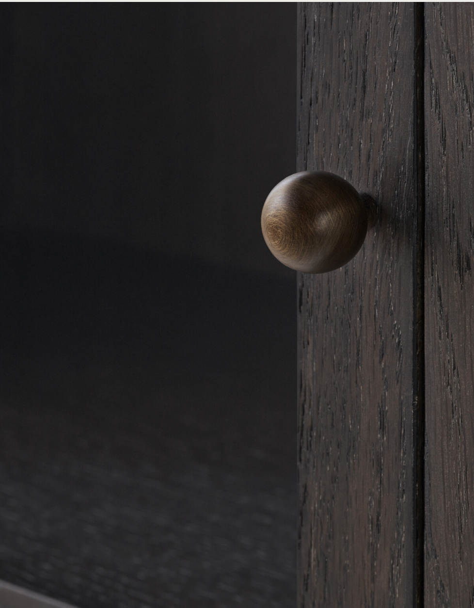 Trace SC 87 Dark Stained Oak