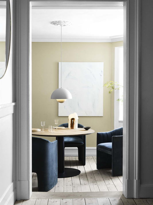 Flowerpot VP7 matt white 37cm