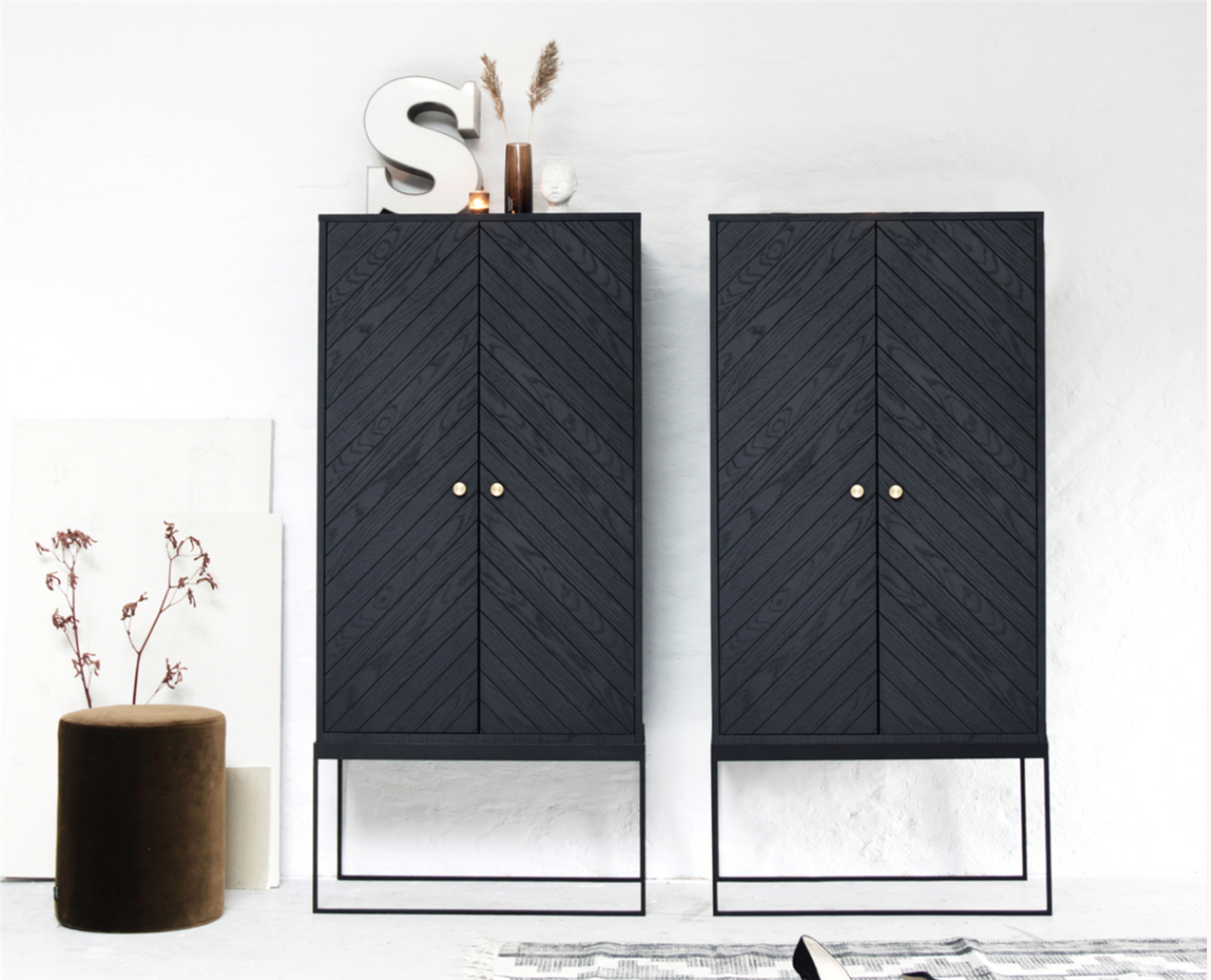 Dis cabinet wenge oak fishbone patterned doors