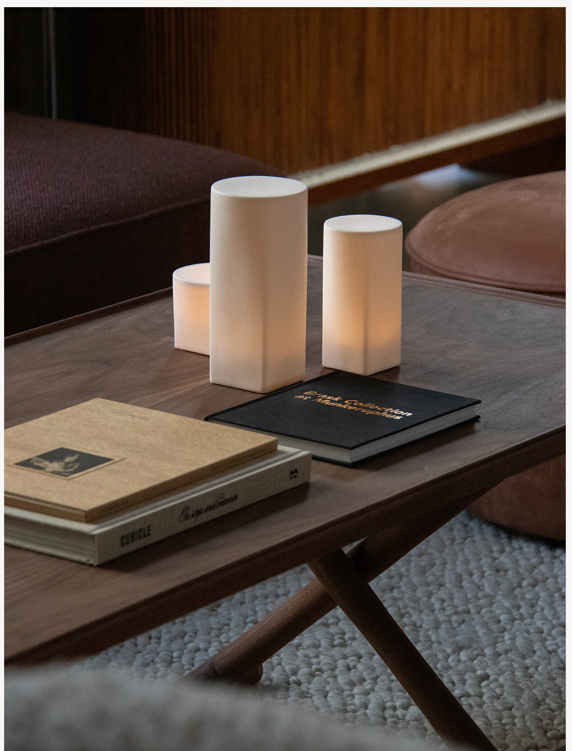 Jager lounge table walnut