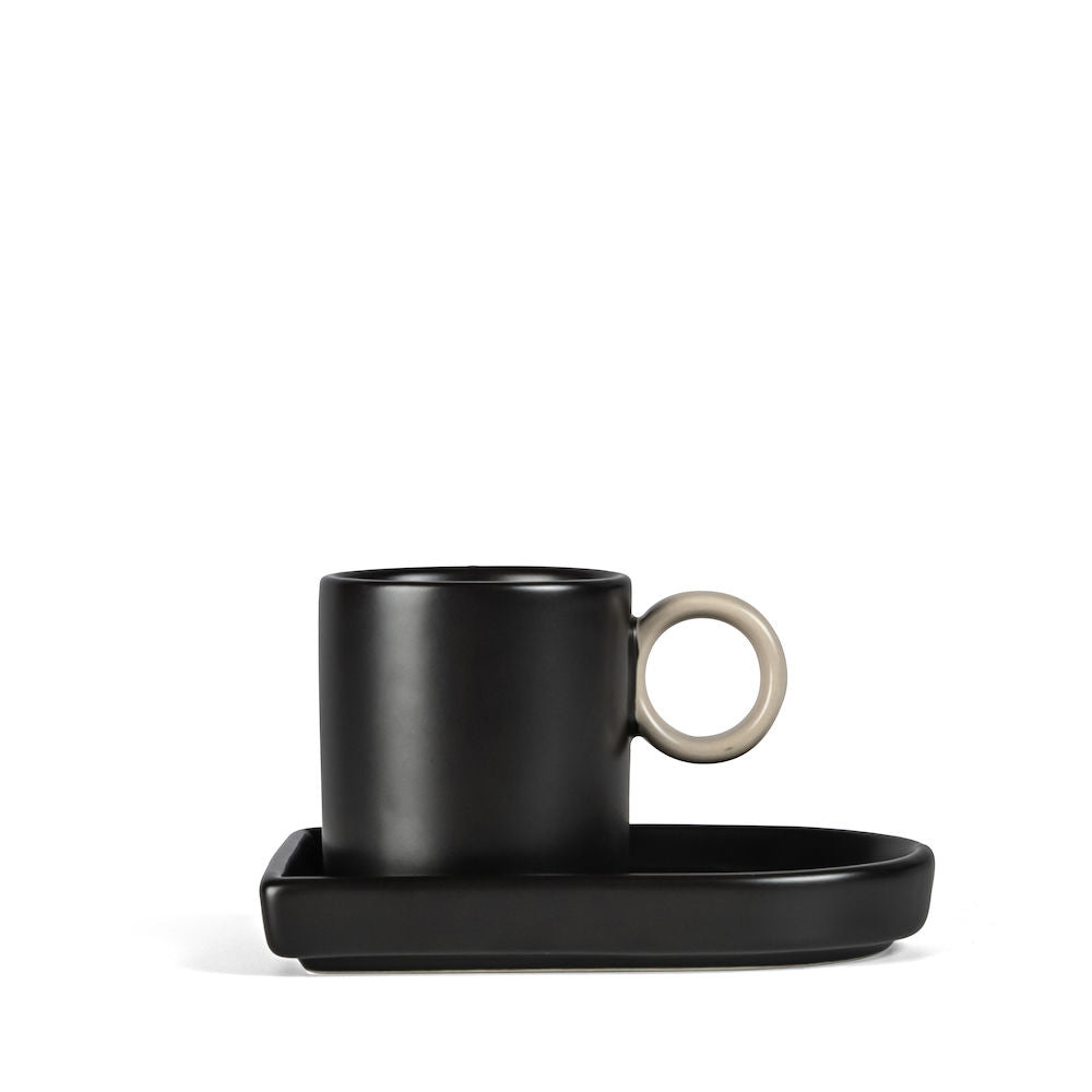espressokopp og fat Nikki svart/beige