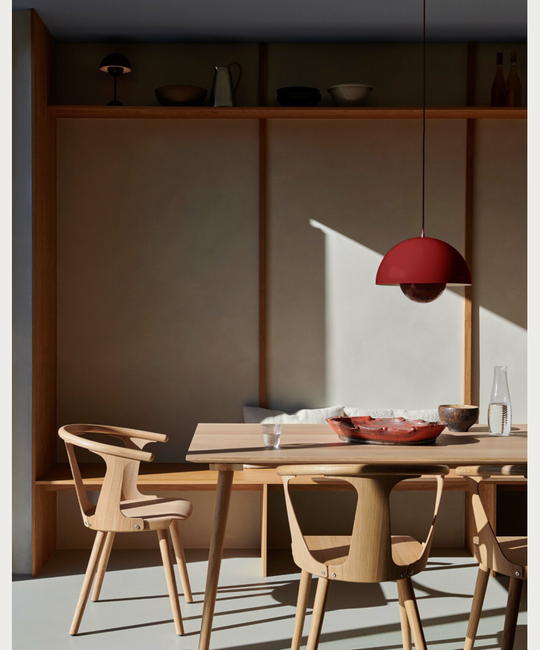 Flowerpot vp7 vermilion red