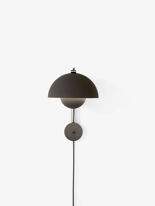Flowerpot vp8 wall lamp matt black