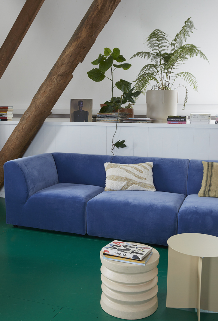 footed pot earthenware cream beige