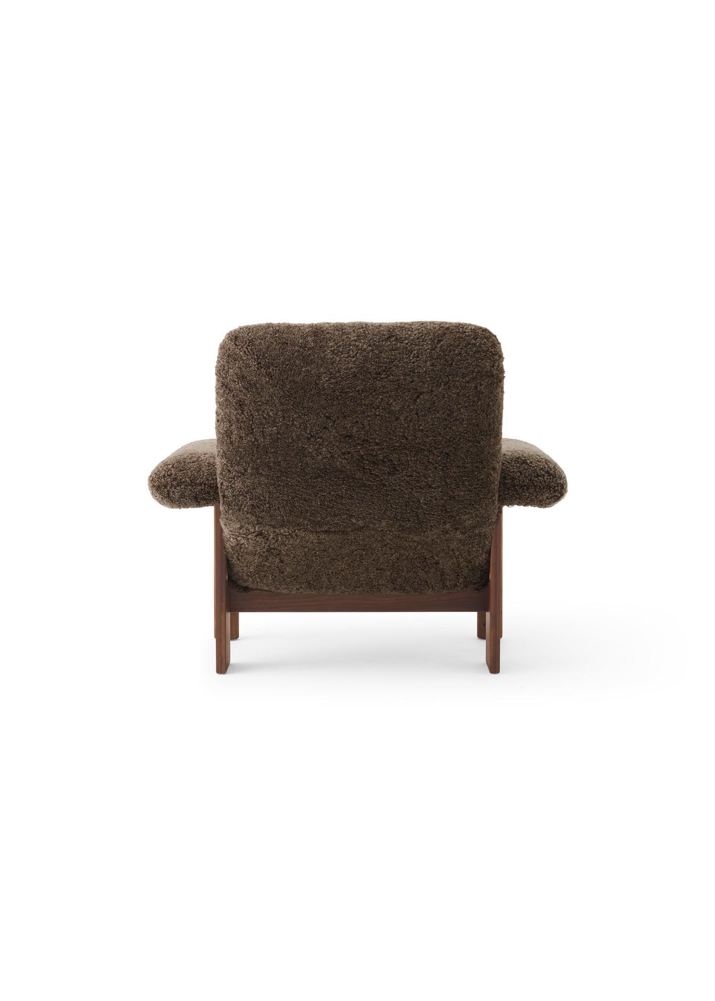 Brasilia lounge chair sheepskin root, walnut