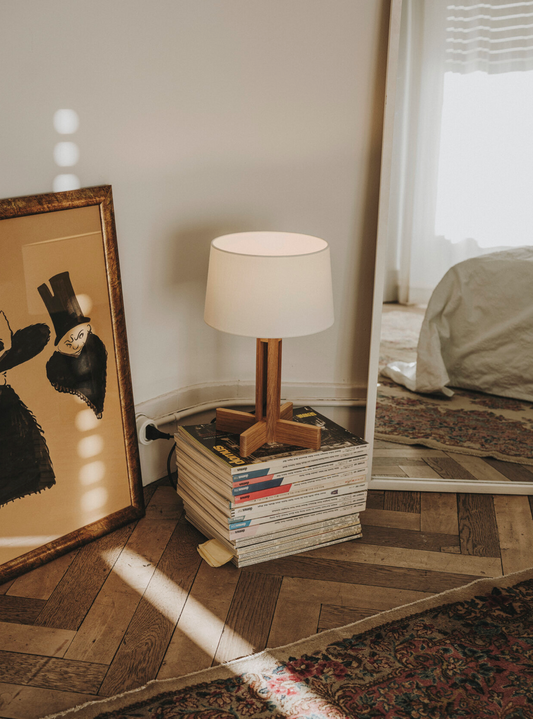 FAD Menor table lamp natural oak/linen H 42 cm