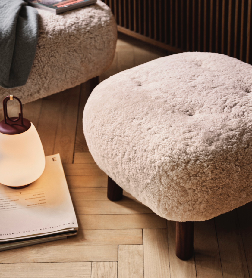 Pouf Little Petra ATD1 oiled walnut w/sheepskin moonlight 17mm