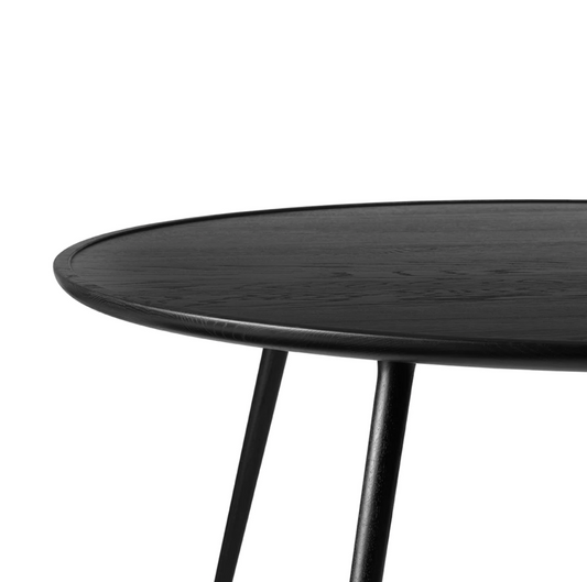 Accent spisebord 140 cm - sort lakkert eik
