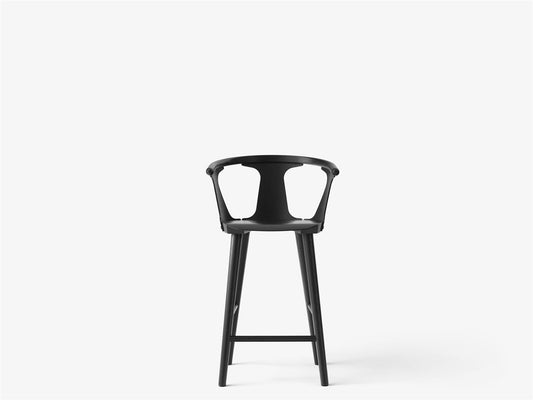 In between barstol SK7 black lacquered oak