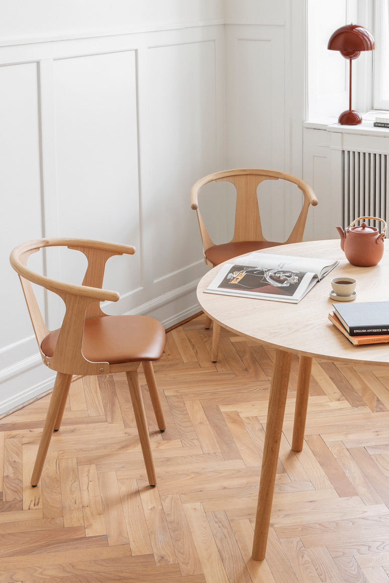 In between chair SK2 oiled oak w. cognac silk leather