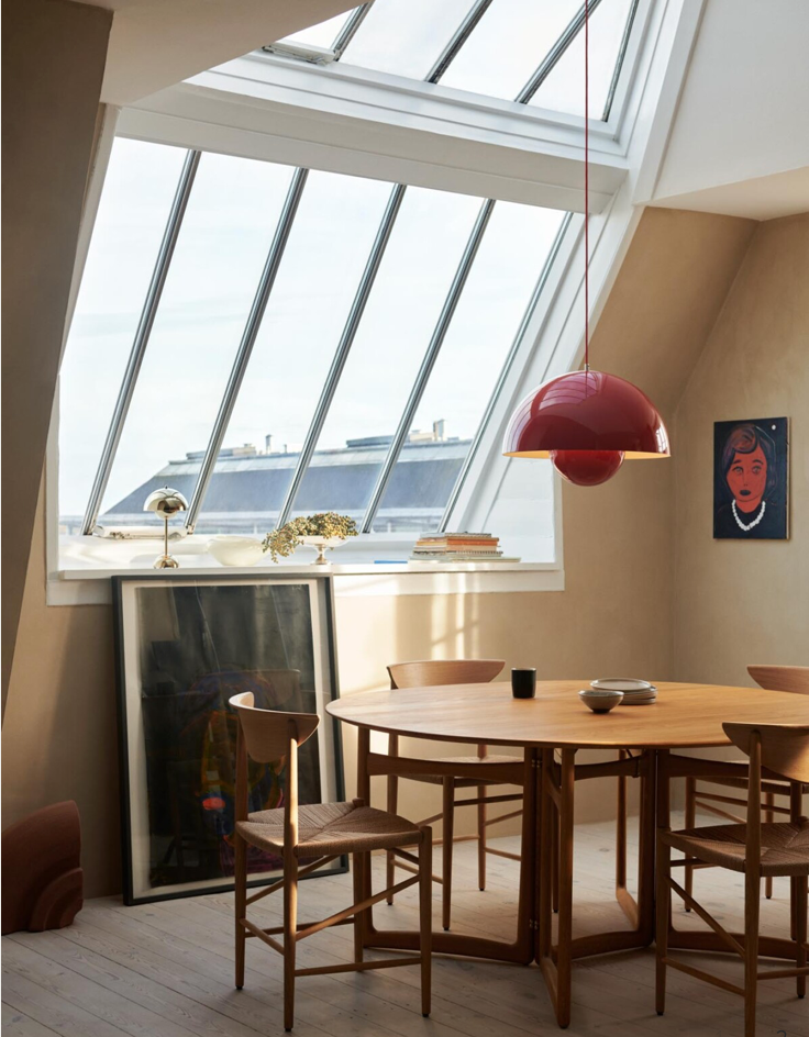 Flowerpot vp2 vermilion red