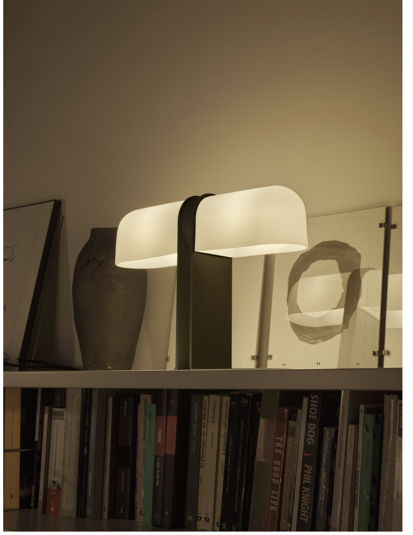 Duo. B 35,8 cm H 27,5 cm Translucent white