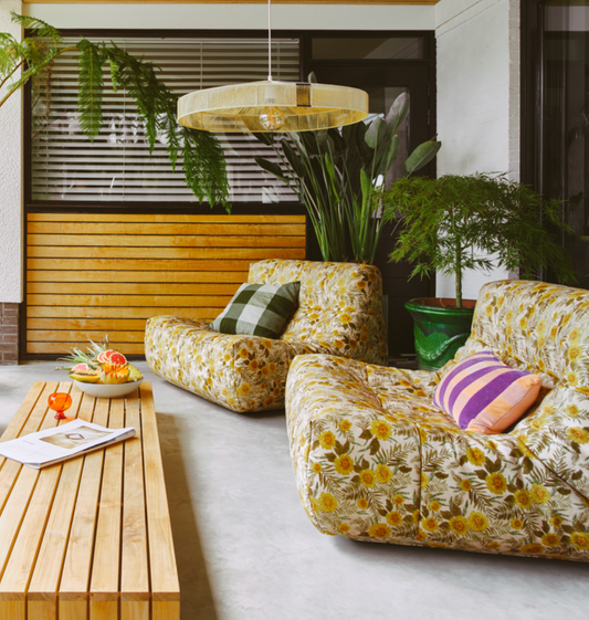 Lazy lounge chair residence