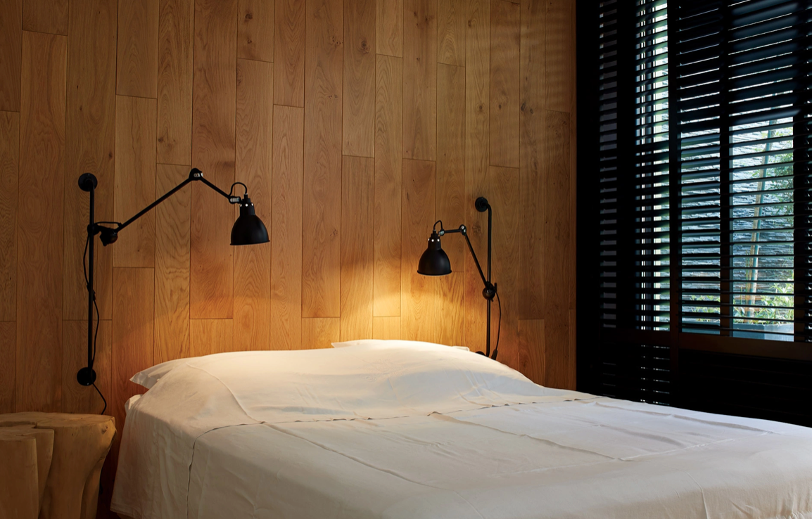 DCW Lampe Gras 210