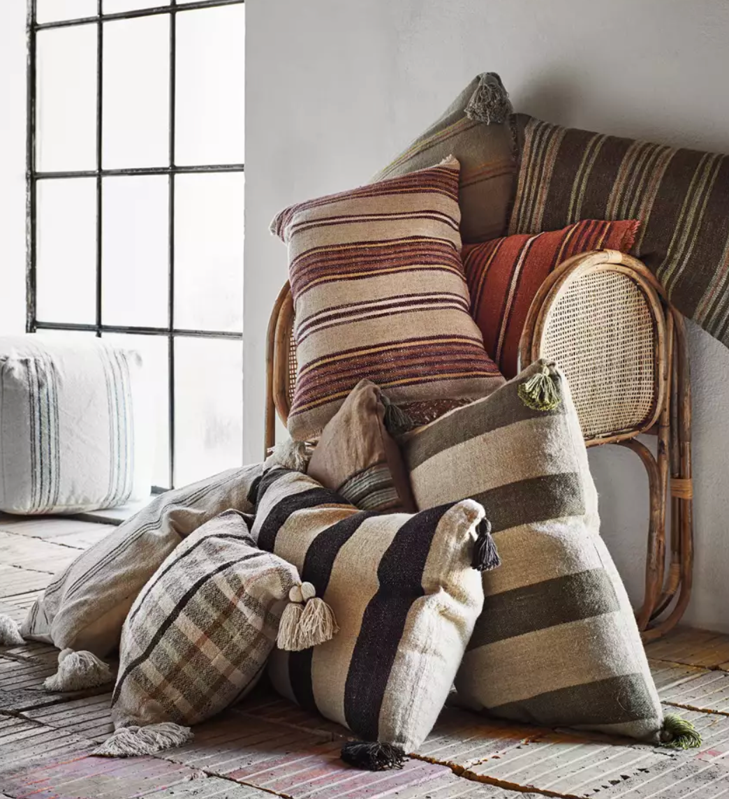 Striped cushion w/fringes, rust