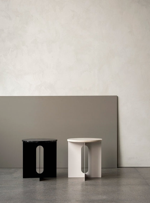 Androgyne Side bord/base ivory steel