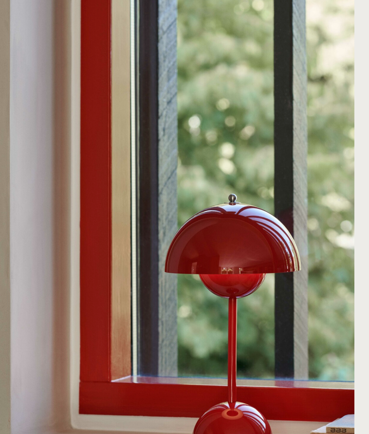 Flowerpot vp9 vermilion red