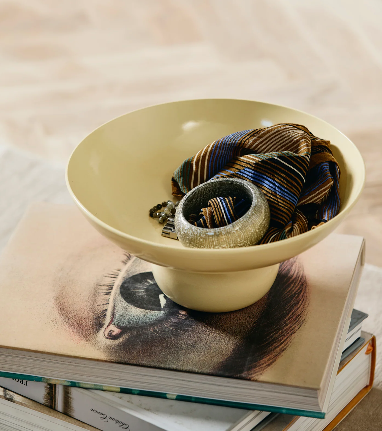 Vitello deco bowl butter yellow