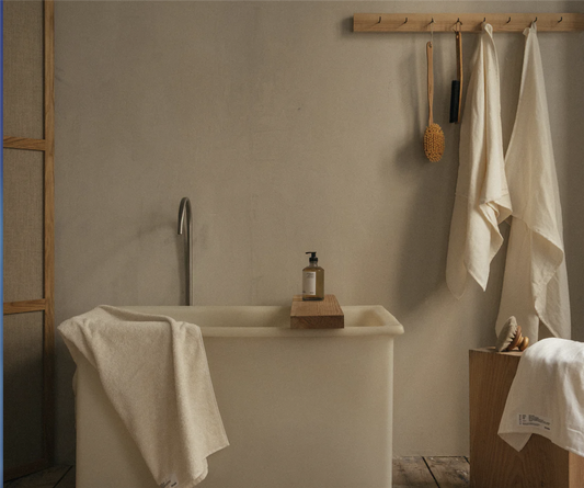 LIGHT TOWEL | BONE WHITE| BATH TOWEL